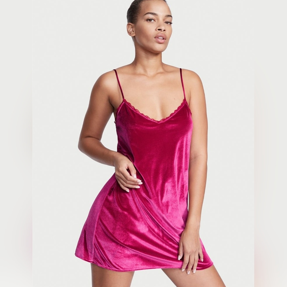 V neck slip
